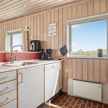 Vakantiehuis Aike - 1km From The Sea By Interhome *