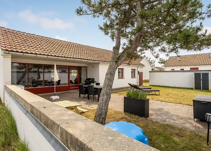 Aike - 1km From The Sea By Interhome